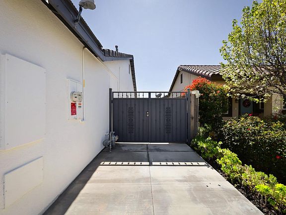 3rd image of 8813 Broadstone Pl
