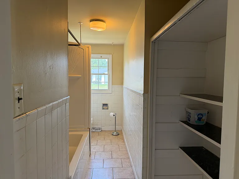 121 Woodgate Cir — Photo 19