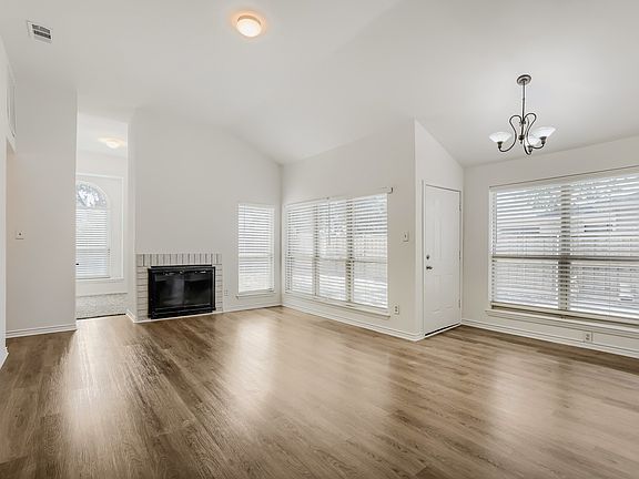 2nd image of 7810 Ivy Ln