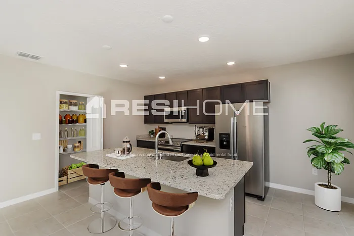 500 Breakwater St SE — Photo 3