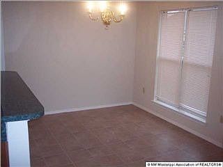 5th image of 1215 McGowan Dr
