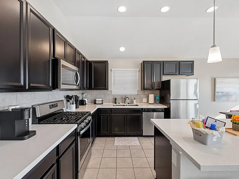 718 Bridgestone Way — Photo 6