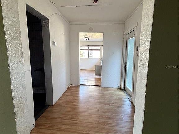 5th image of 10114 E COLUMBUS DRIVE