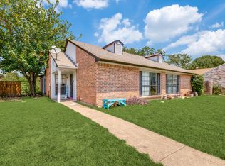 7037 Pineberry Rd, Dallas, TX 75249