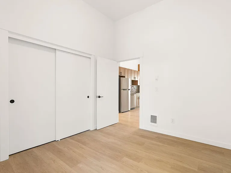 2508 SE 32nd Ave — Photo 7