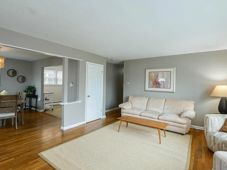 24 N Wyoming Ave — Photo 6