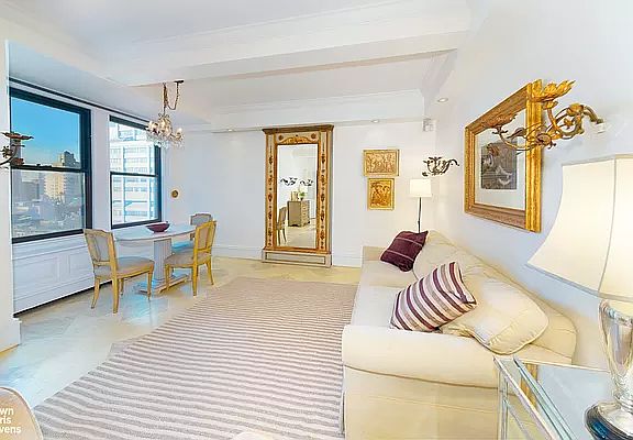 2nd image of 242 E 19th St APT 10G