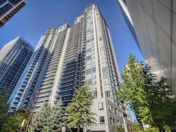 4978 Yonge St, Toronto, ON