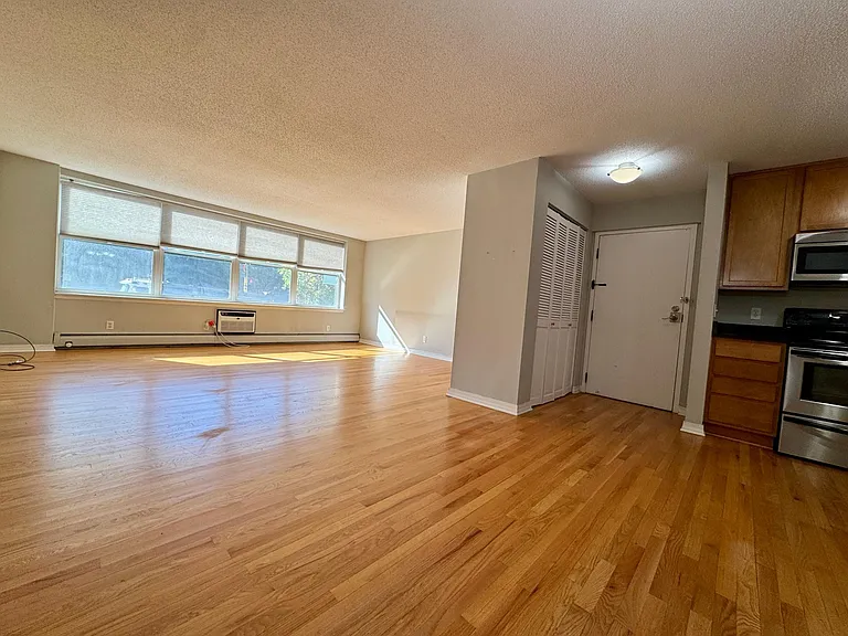 3150 Excelsior Blvd #211 — Photo 14