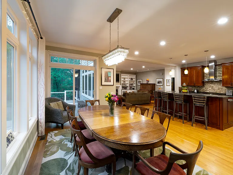 118 Lynn Dr — Photo 8