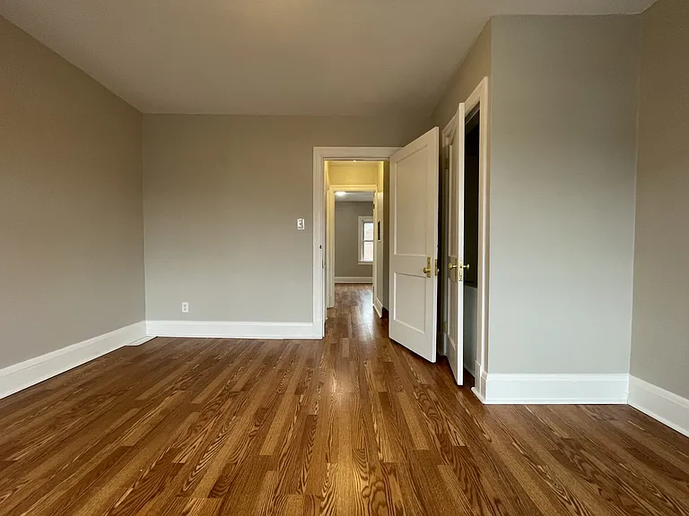2644 W Lafayette Ave — Photo 28