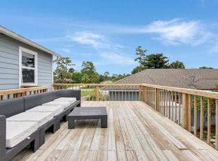 5262 Club Rd, Haverhill, FL 33415