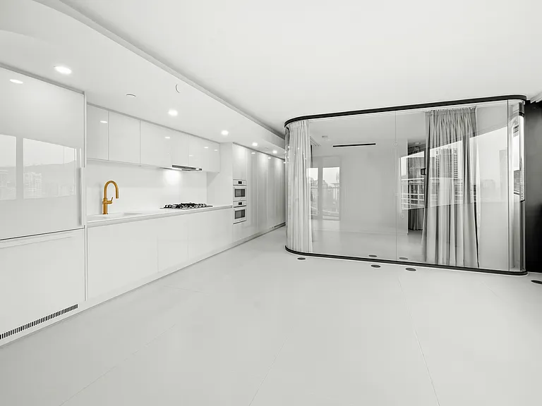 1033 Nelson St #1508 — Photo 5