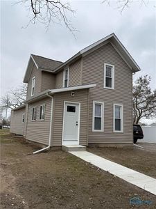 411 E Chestnut St, Wauseon, OH, 43567