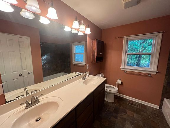 3rd image of 1600 13th St E