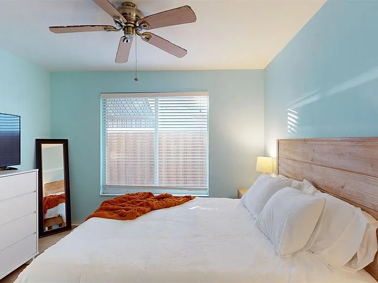 3606 Belle Vista Dr E — Photo 40