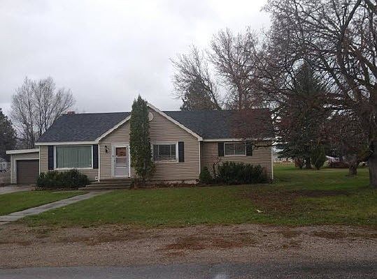 2nd image of 407 W 11th St