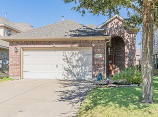 12049 Walden Wood Dr, Fort Worth, TX 76244