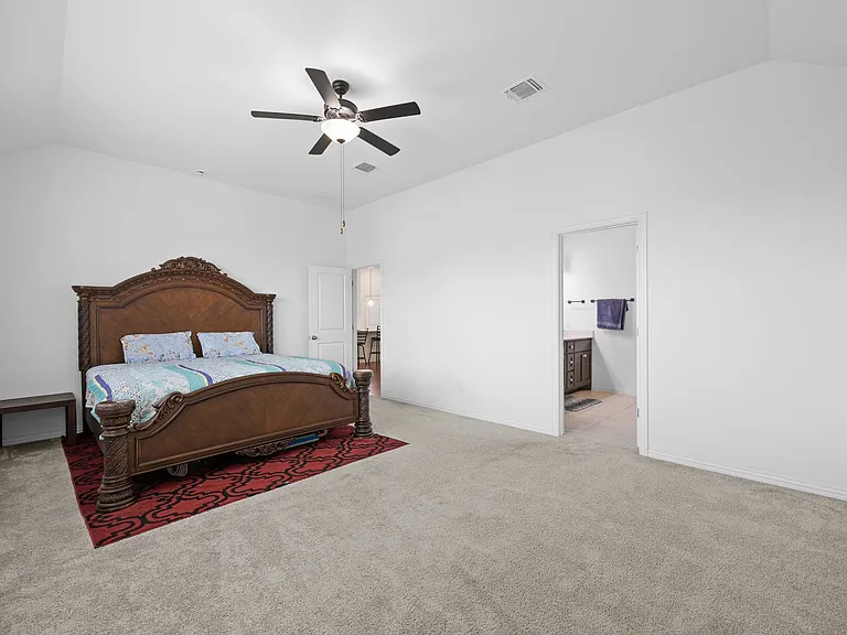 303 Eagle Ford Dr — Photo 14