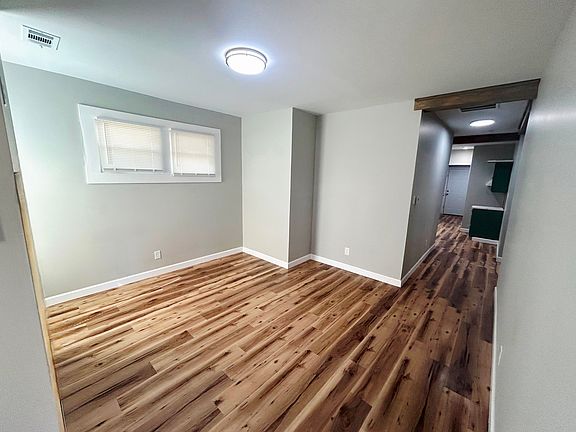 2nd image of 890 Maury St