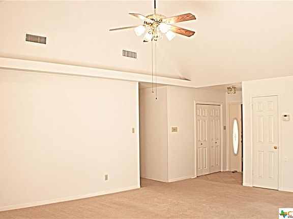 2nd image of 507 Sun Meadows Dr
