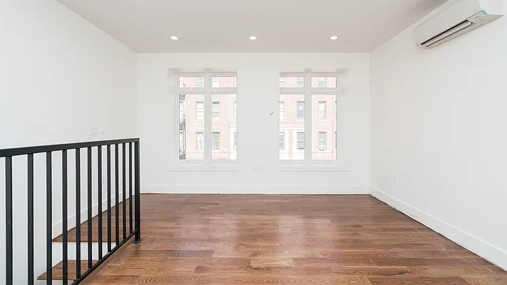 Rented by Nooklyn NYC LLC | media 8