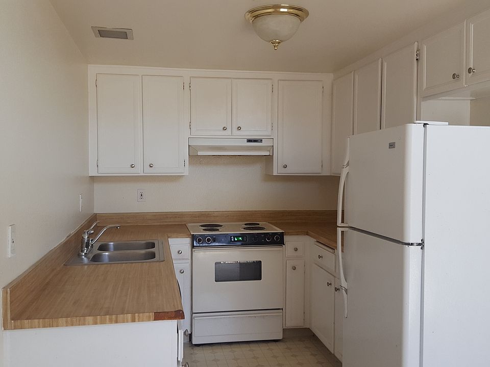 1st image of 7426 Tooma St