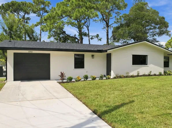 5701 Myrtle Dr, Fort Pierce, FL 34982