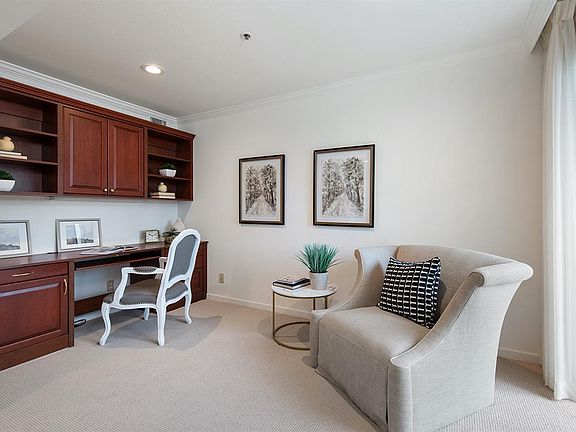 5th image of 100 Thorndale Drive #210