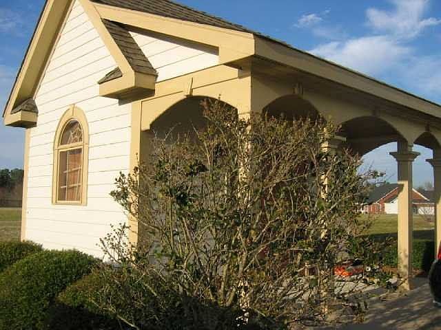 2nd image of 9491 Pippin Rd