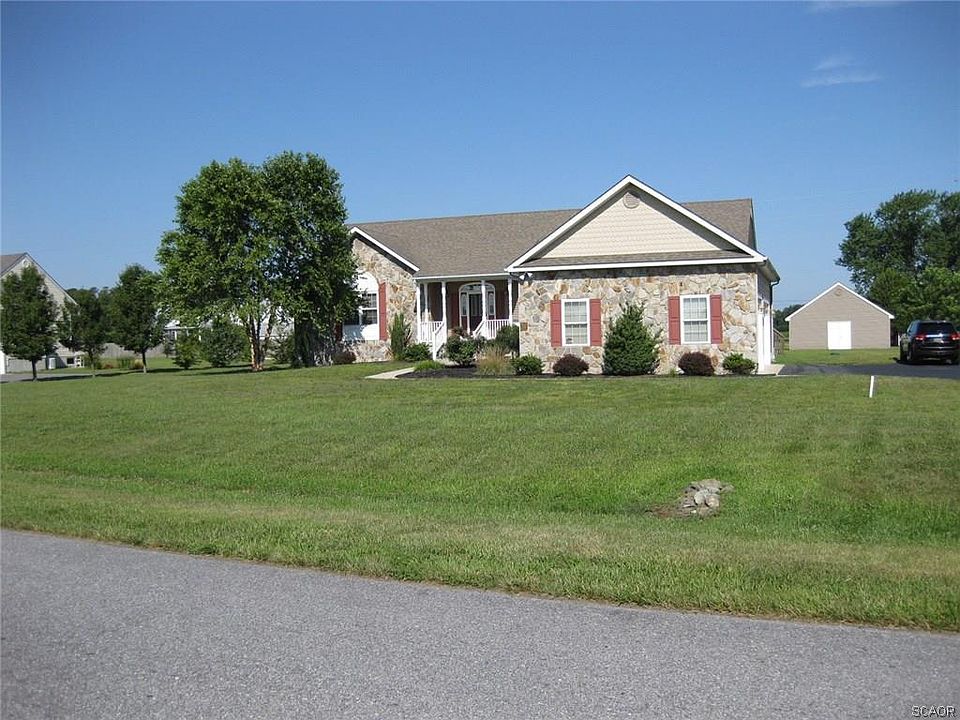 1st image of 23312 Greenbank Dr