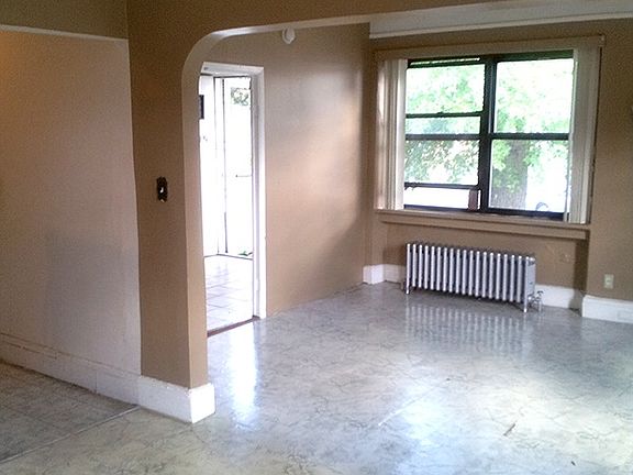 4th image of 4001 Pratt Ave