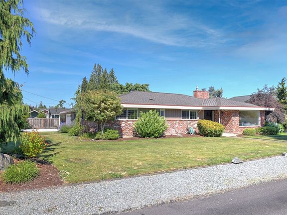 3rd image of 1725 10th Avenue NW
