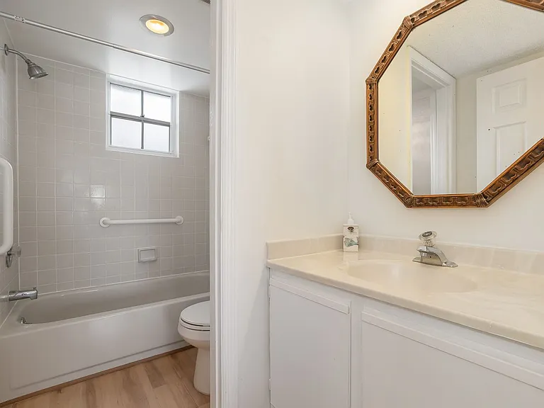 7220 N Highway 1 #201 — Photo 10