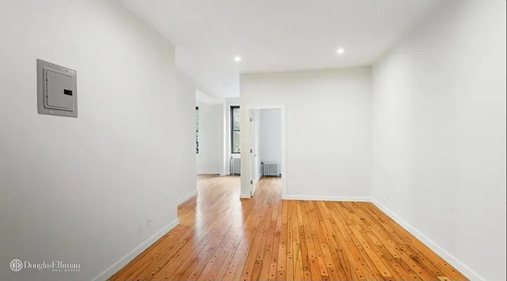 Rented by Douglas Elliman | media 14