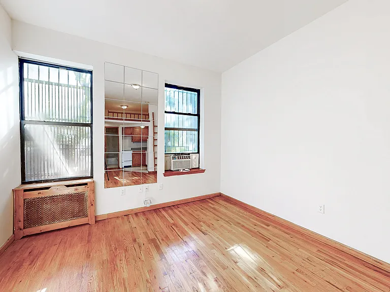 489 Columbus Ave #5D — Photo 4
