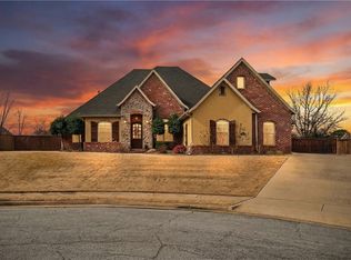 6426 S 44th St, Rogers, AR 72758