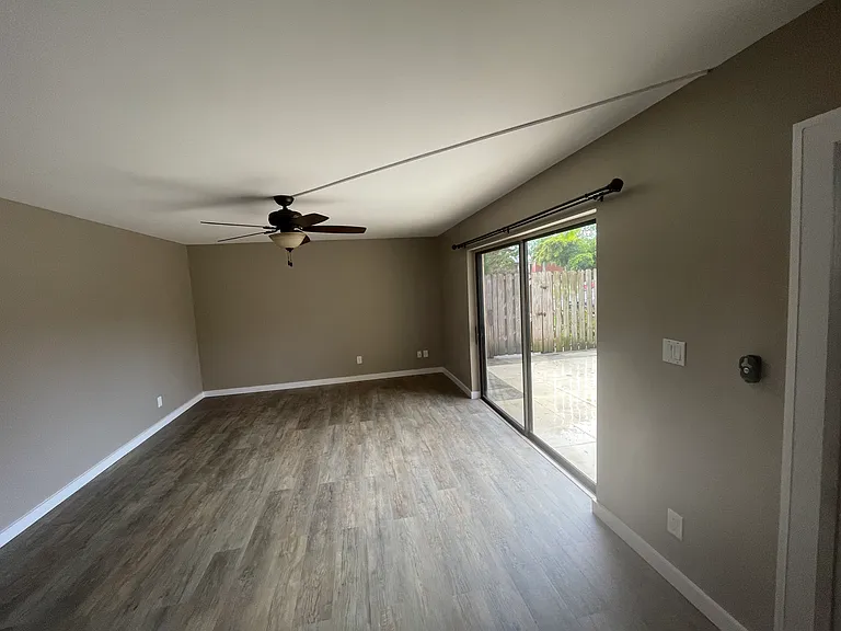 1525 Park Meadows Dr #4 — Photo 25
