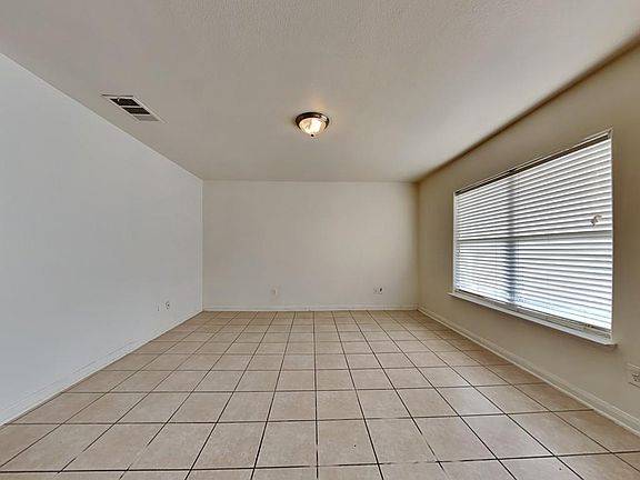 5th image of 1025 Quail Glen Dr