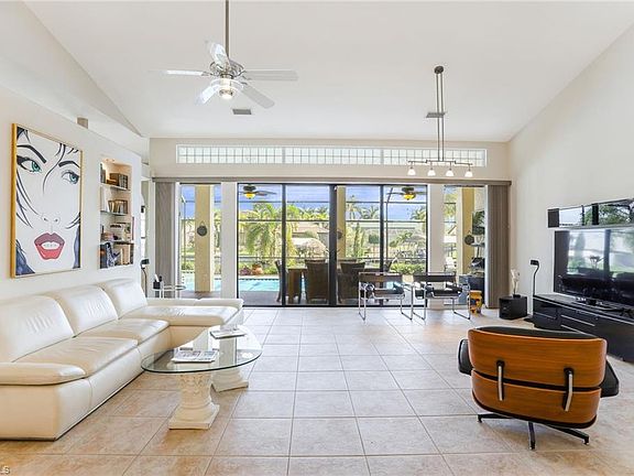 3rd image of 4607 SW 25th Pl