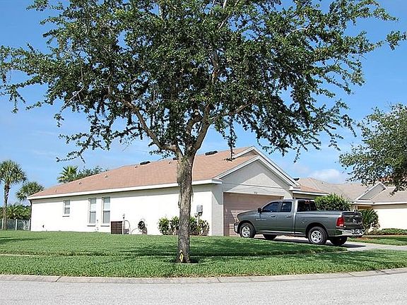 2nd image of 11922 Autumn Creek Dr
