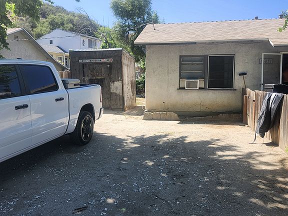 Front of house storge shed