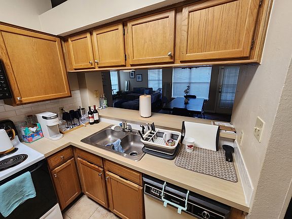 5th image of 246 Willingham Dr