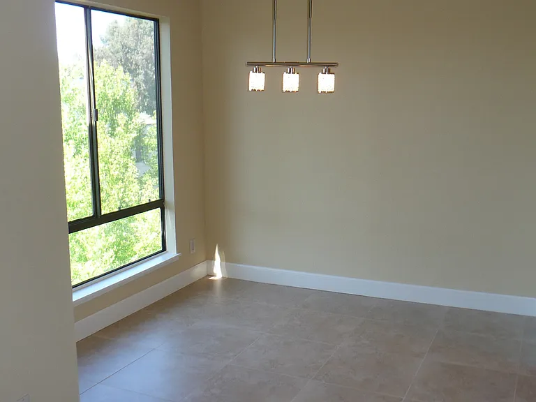 440 N Civic Dr #1111 — Photo 3