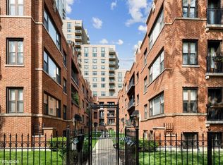 904 W Winona St APT 1S, Chicago, IL 60640