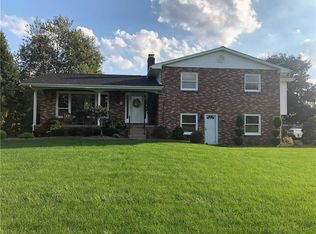 4367 Mitchell Rd, New Castle, PA 16105