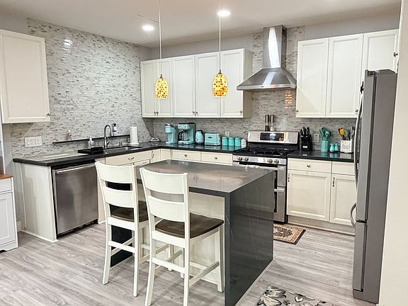 2nd image of 10628 Louisa Dr