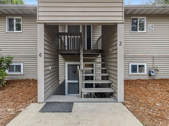 4th image of 15 Shanna Dr APT 2