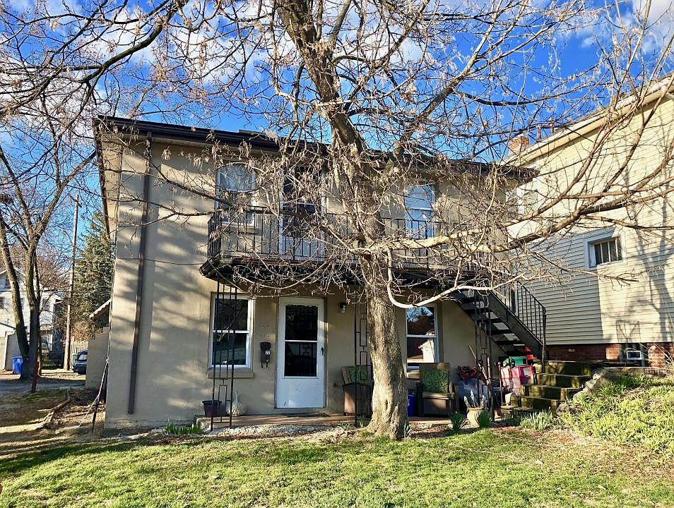 2nd image of 70 W Longview Ave