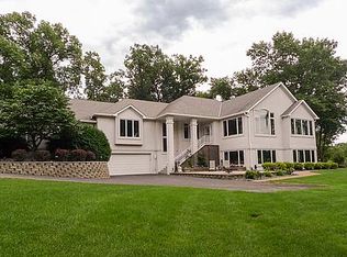 2150 Otter Lake Dr, Lino Lakes, MN 55110
